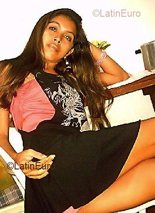 Date this hard body Brazil girl Adriana from Belem B1537