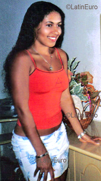 Date this exotic Brazil girl Vani from CAMACAN B2782