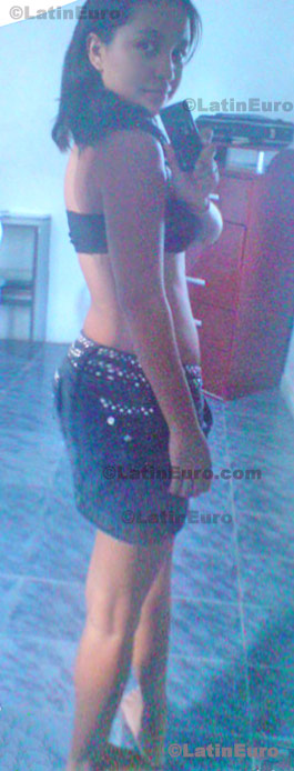 Date this funny Brazil girl Thamyres from Campos Dos Goytacazes B284