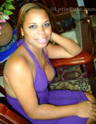 Date this athletic Brazil girl Lucilene from Olinda B285