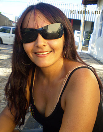 Date this good-looking Brazil girl Fatima from CAXIAS B2876