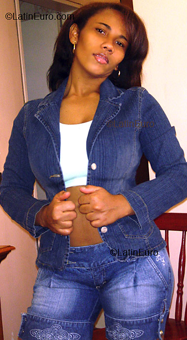 Date this young Brazil girl Sandra from BRASILIA B2895