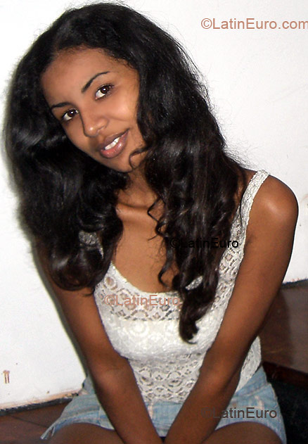 Date this cute Brazil girl Fernanda from  B2919