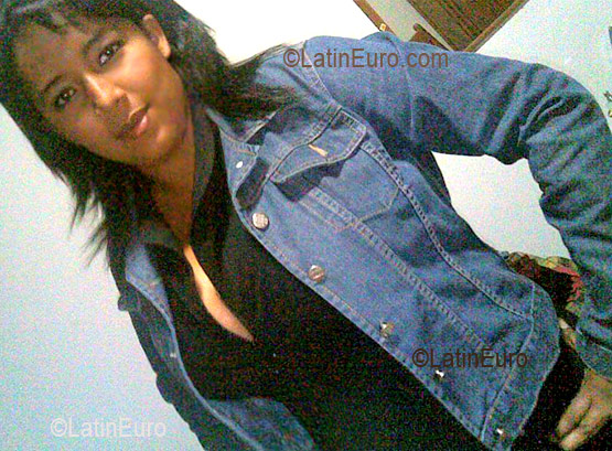 Date this cute Brazil girl Camila from VARZEA B2989