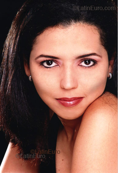 Date this passionate Brazil girl Luciane from SAO PAULO B3029