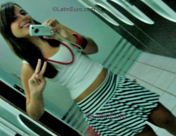 Date this cute Brazil girl Kelcy from  B3055