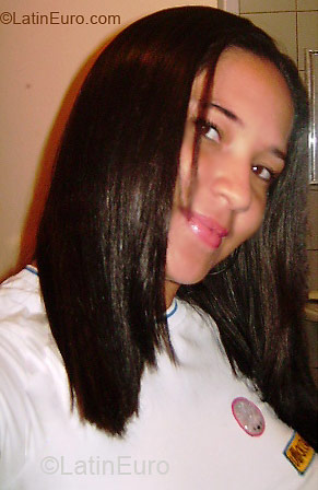 Date this fun Brazil girl Carmen from TERESINA B3071