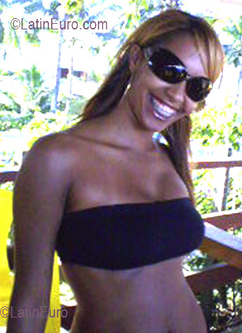 Date this exotic Brazil girl Regiane from  B3081