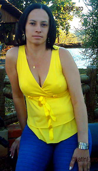 Date this tall Brazil girl Cristiane from GOIATUBA B3099