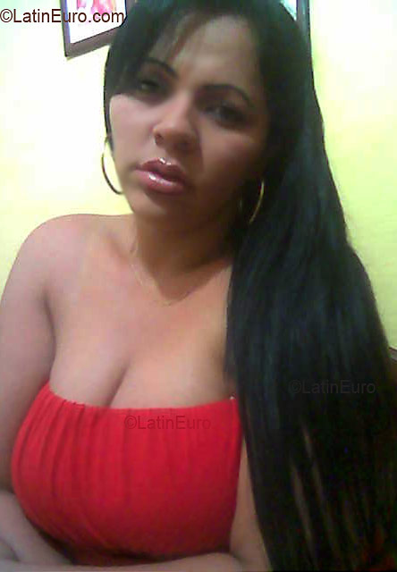Date this funny Brazil girl Simone from GARANHUNS B3207