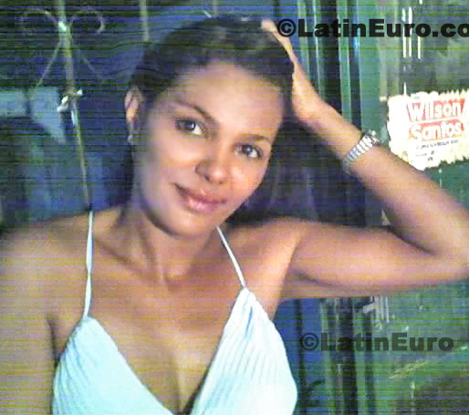 Date this stunning Brazil girl Sheila from Cuiaba B321
