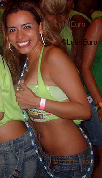 Date this sensual Brazil girl Luiza from BELEM B3246
