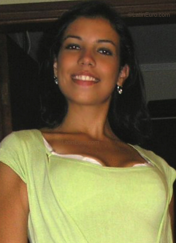 Date this attractive Brazil girl Poli from CAMPINAS B3255