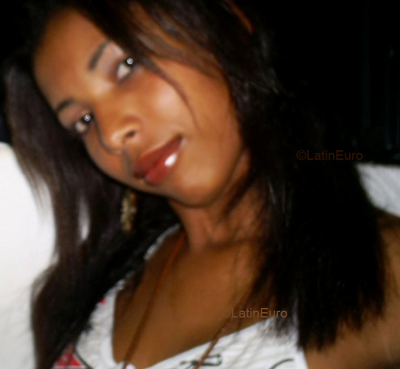 Date this stunning Brazil girl Maria from NATAL B3260