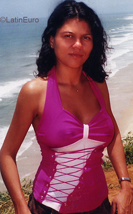 Date this sultry Brazil girl Suzana from IBICARAI B3261