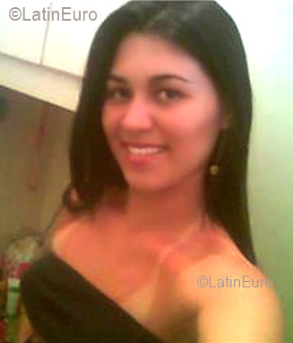 Date this voluptuous Brazil girl Alice from MANAUS B3303