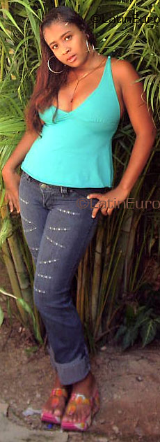 Date this happy Brazil girl Rosana from JARDIM B3421