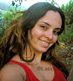 Date this delightful Brazil girl Taynara from VOLTA REDONDA B3433