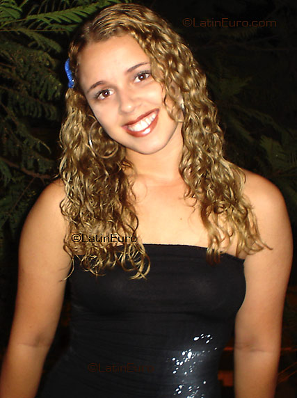 Date this lovely Brazil girl Luiza from BOM JESUS DO NORTE B3443