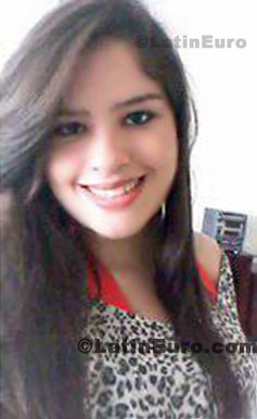Date this beautiful Brazil girl Gilbene from Salvador B349