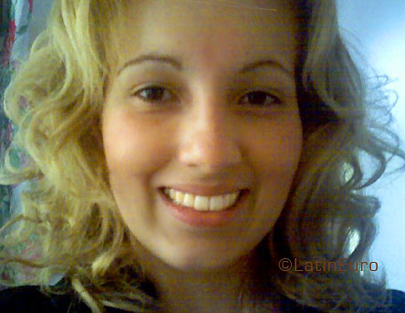 Date this foxy Brazil girl Angelica from BRASILIA B3491