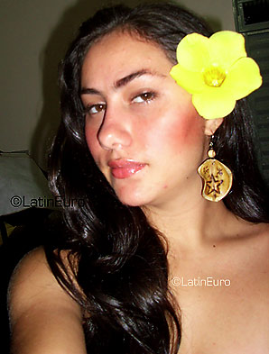 Date this attractive Brazil girl Loreta from MANAUS B3575