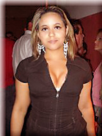 Date this tall Brazil girl Jaqueline from CASCAVEL B3646