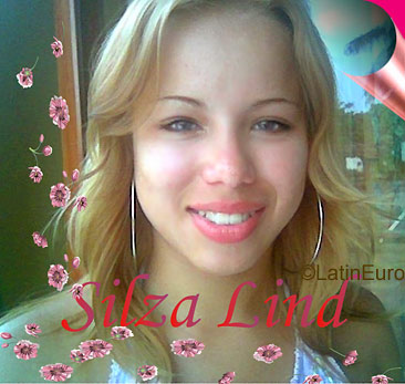 Date this charming Brazil girl Silza from MAE DO RIO B3703
