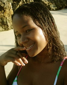 Date this hard body Brazil girl Mara from VALENCA B3788