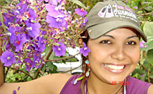 Date this nice looking Brazil girl Loide from  B3818