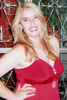 Date this attractive Brazil girl Rita from BOM JARDIM B3888