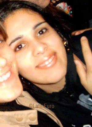 Date this gorgeous Brazil girl Fabiane from BLUMENAU B3961