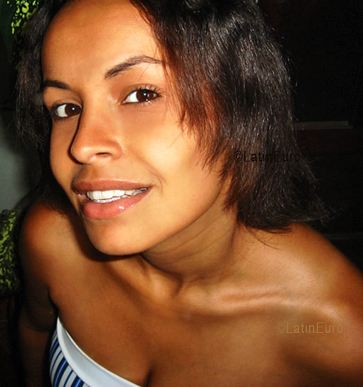 Date this exotic Brazil girl Dannyella from TIETE B3982