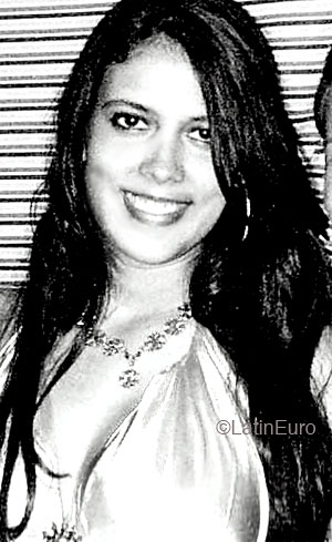 Date this hard body Brazil girl Clarissa from PETROLINA B4004