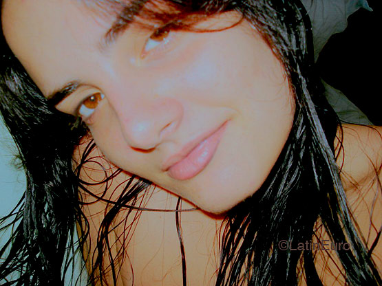 Date this exotic Brazil girl Suellen from  B4006