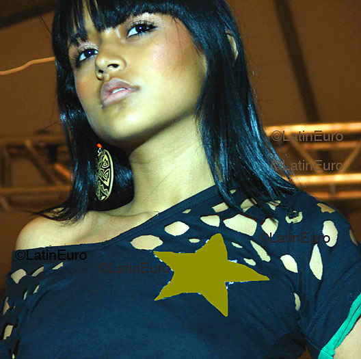 Date this georgeous Brazil girl Samantha from BELEM B4050