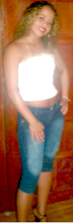 Date this foxy Brazil girl Suziana from MANAUS B4059