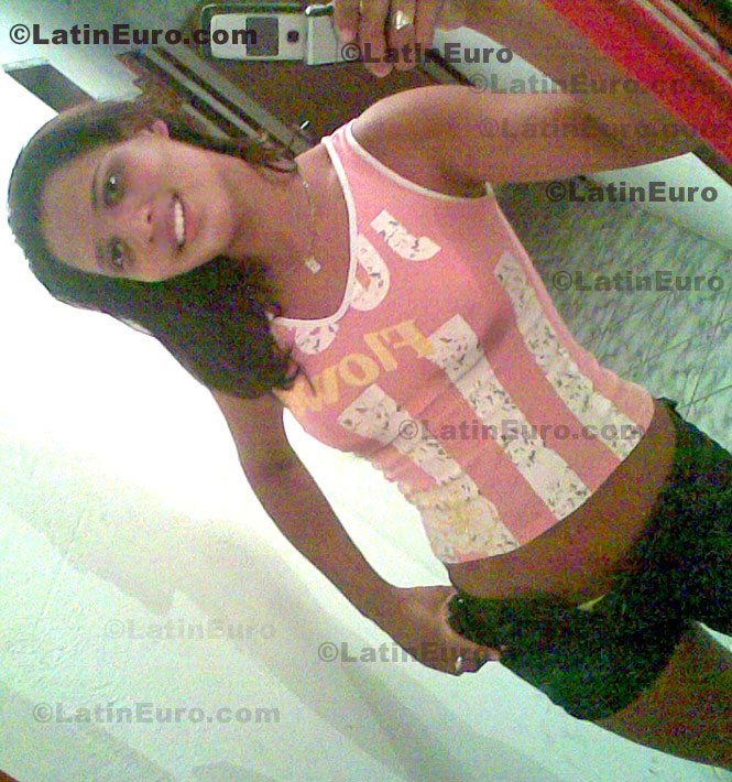 Date this georgeous Brazil girl Suerli from Serra B416