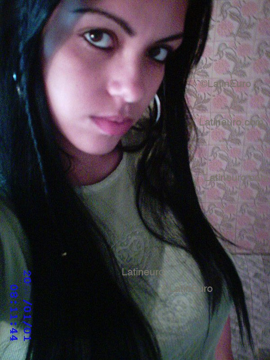Date this exotic Brazil girl Anna from MARINGA B4216