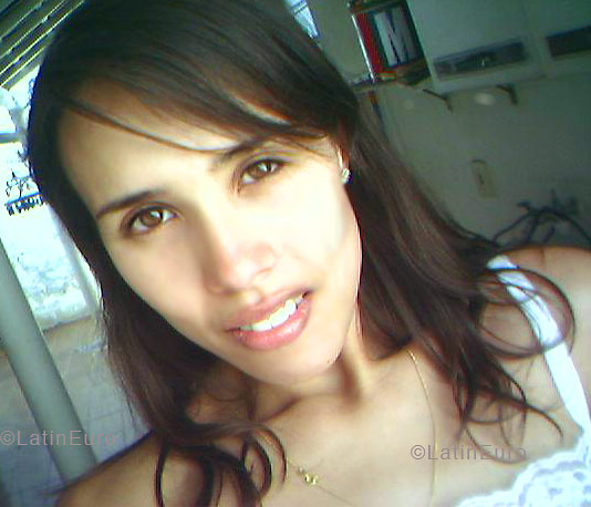 Date this beautiful Brazil girl Luana from SAO JOSE DOS CAMPOS B4323
