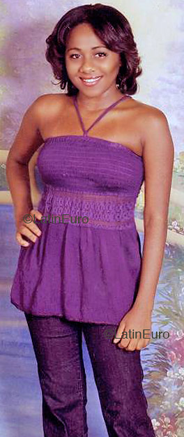 Date this nice looking Brazil girl Miriam from CAROLINA B4339