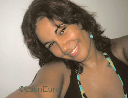 Date this nice looking Brazil girl Shirleide from RECIFE B4362