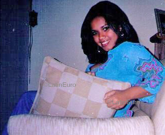 Date this charming Brazil girl Ana from RIO DE JANEIRO B4416