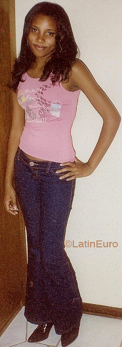 Date this nice looking Brazil girl Veronica from PIRAJUI B4427