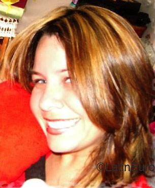 Date this cute Brazil girl Viviane from  B4441