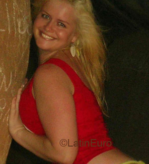 Date this funny Brazil girl Flavia from VITORIA B4484