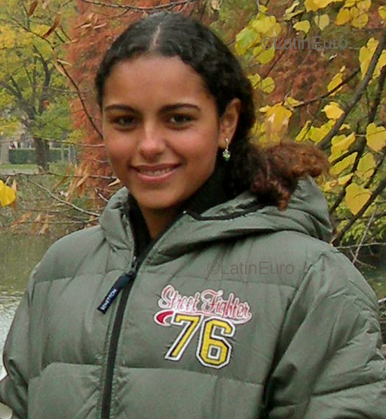 Date this exotic Brazil girl Vanessa- from FORTALEZA B4497