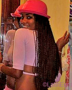 Date this lovely Brazil girl Teandinir from SALVADOR B4551