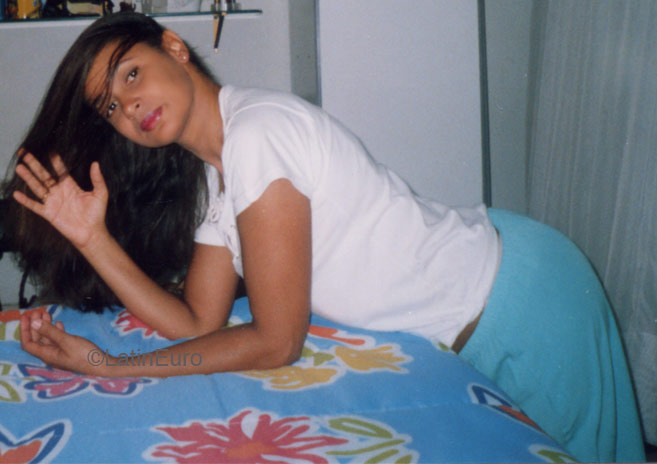 Date this gorgeous Brazil girl Rosemary from RIO DE JANEIRO B4558