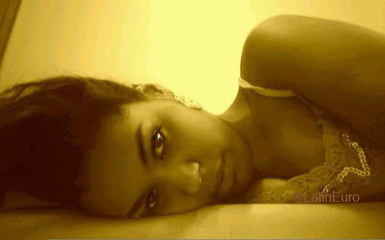 Date this sensual Brazil girl Camila from MAGE B4570